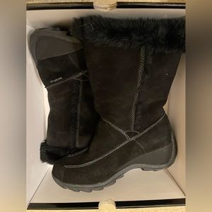 Never worn Sporto waterproof black winter boots